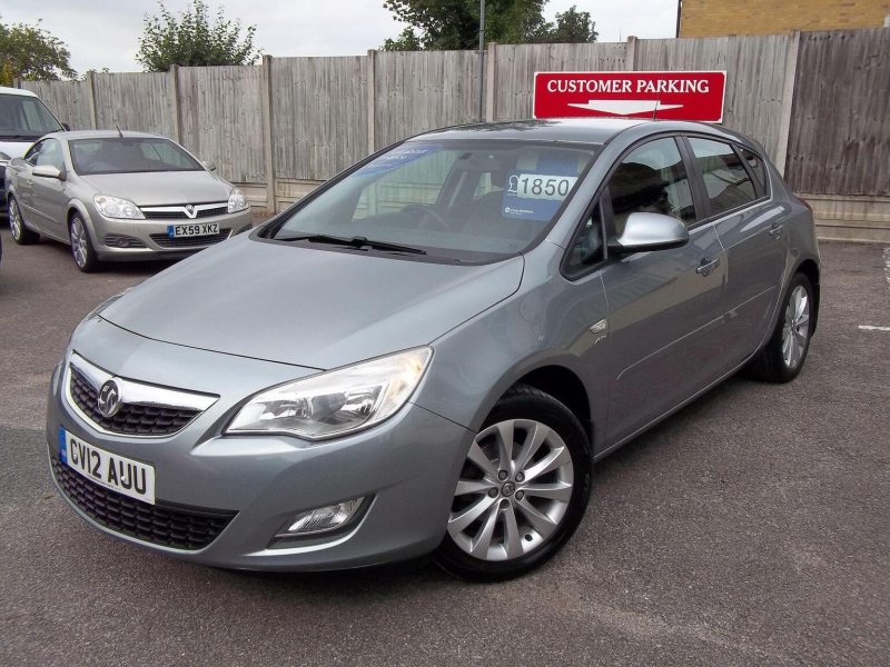 VAUXHALL ASTRA 1.6 16v Active Limited Edition Euro 5 5dr